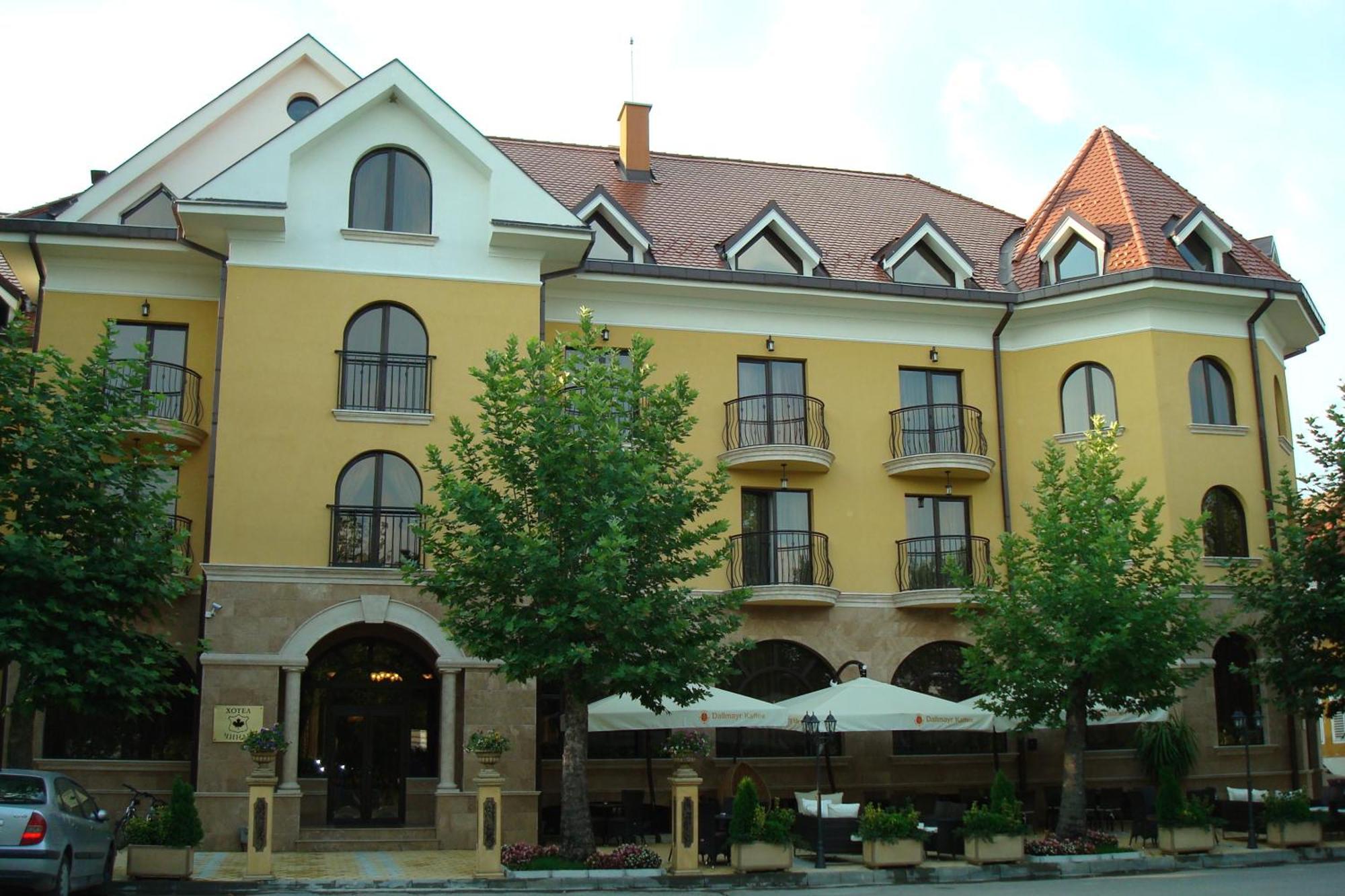 Hotel Chinar Хисаря Экстерьер фото