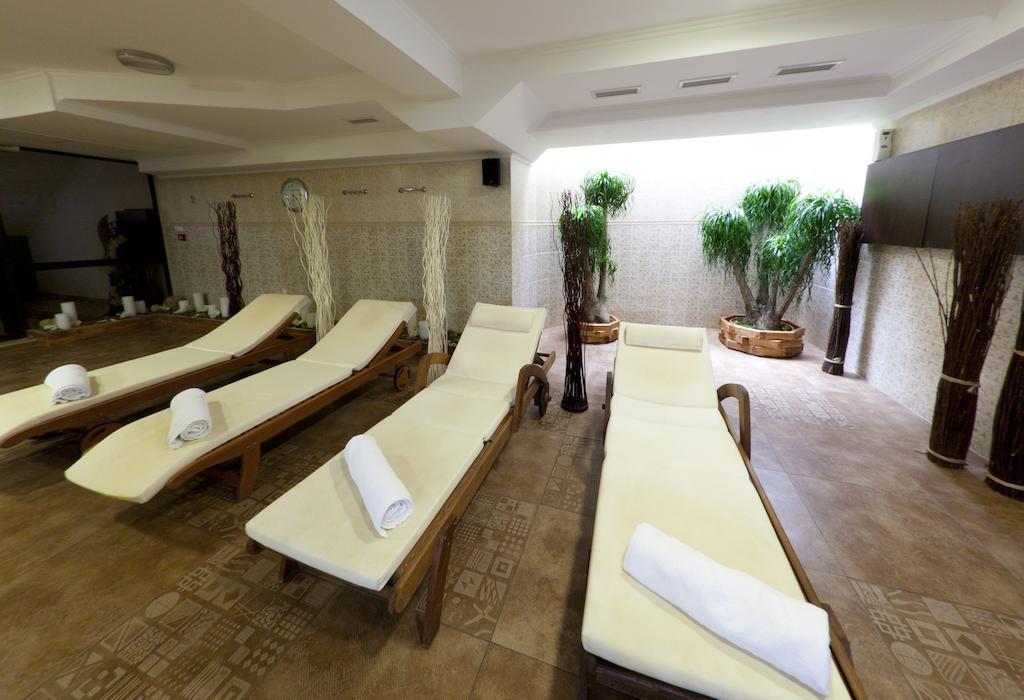 Hotel Chinar Хисаря Экстерьер фото