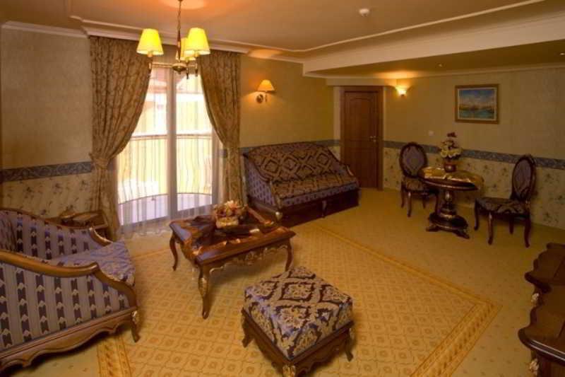 Hotel Chinar Хисаря Экстерьер фото
