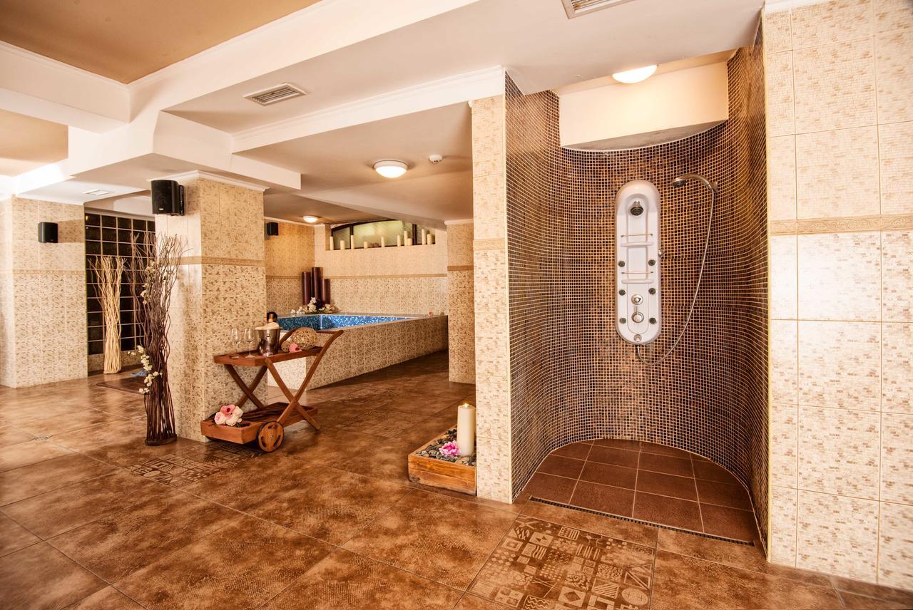 Hotel Chinar Хисаря Экстерьер фото